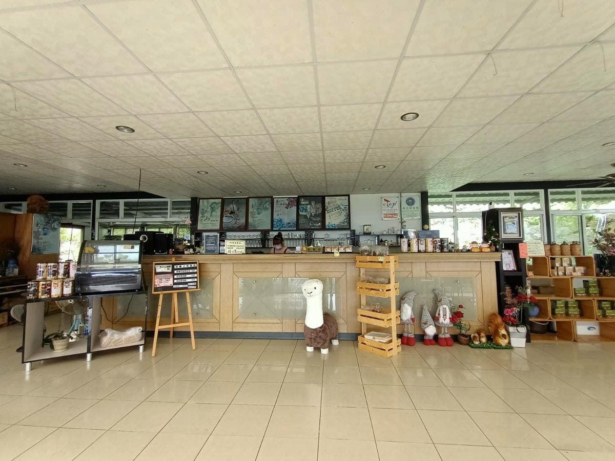 丹品咖啡-景觀咖啡廳,每人低消飲品,有那價值呦 丹品咖啡-景觀咖啡廳,每人低消飲品,有那價值呦