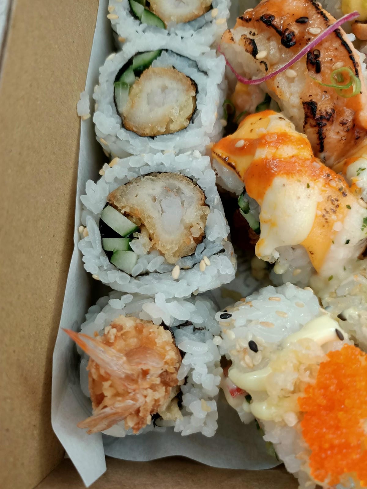 捲捲米Sushi Bar美式壽司-歡樂派對壽司餐盒(限外帶) 捲捲米Sushi Bar美式壽司-歡樂派對壽司餐盒(限外帶)