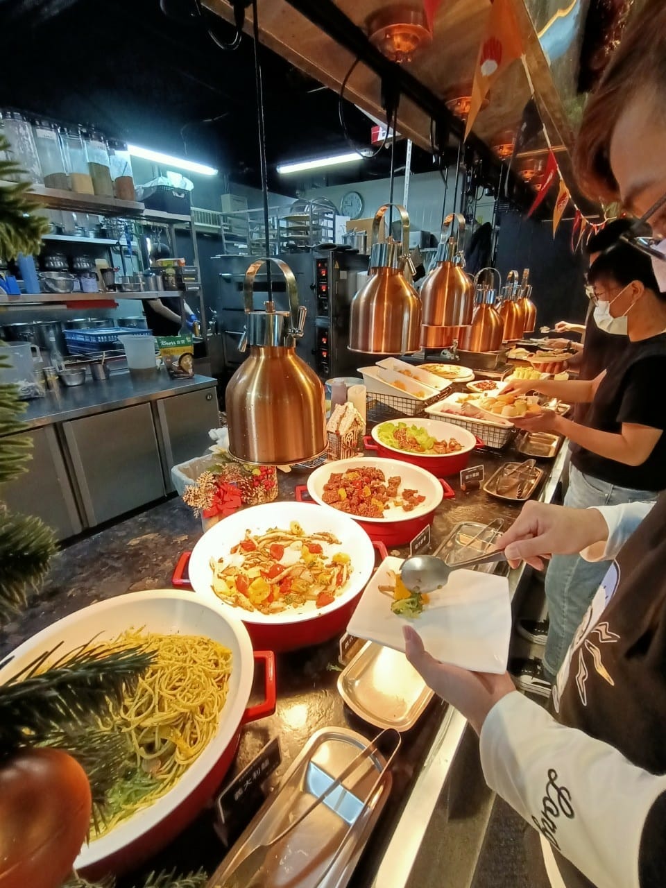 饗麻饗辣-豐富自助吧,生熟食皆有 饗麻饗辣-豐富自助吧,生熟食皆有