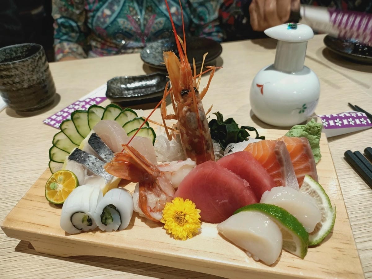 浮草日本料理-竉物友善