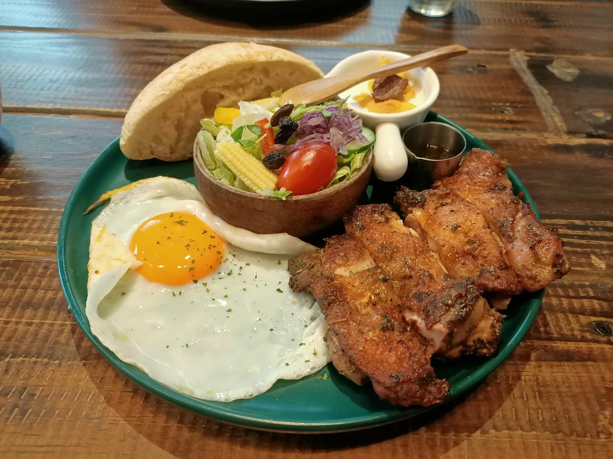 亨寶咖啡-姐妹淘聚會愛店之一