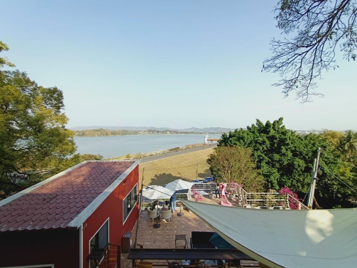 長堤cafe -阿公店水庫旁-湖景咖啡館