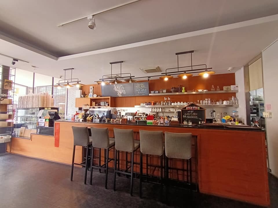 豆谷咖啡-工業風餐廳,適合聚會