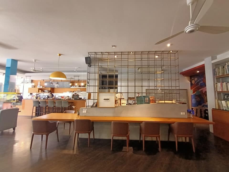 豆谷咖啡-工業風餐廳,適合聚會