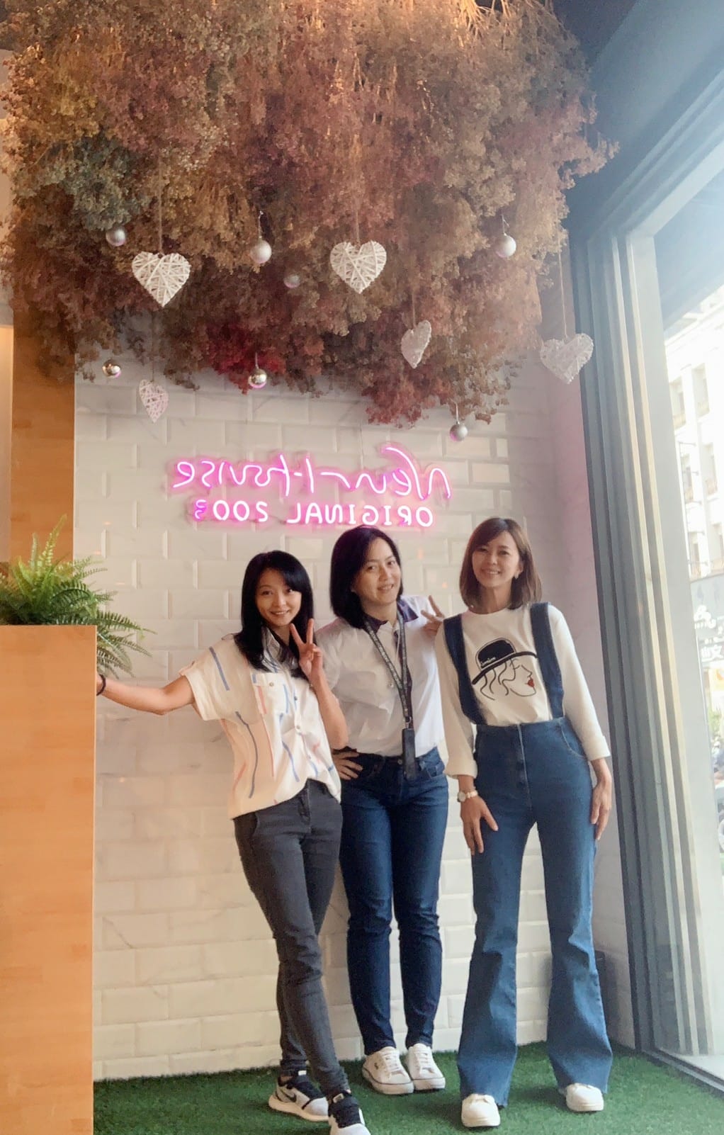 newhouse歐風新食館-來回味年輕時常朝聖的店