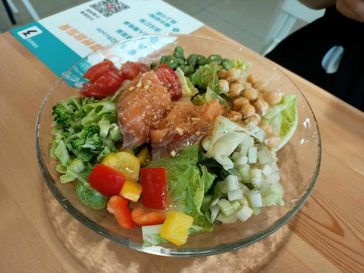 零負擔 poke 沙拉專賣店-隨喜好自由搭配