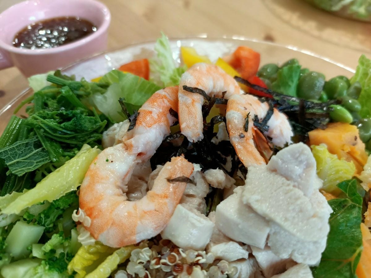 零負擔 poke 沙拉專賣店-隨喜好自由搭配