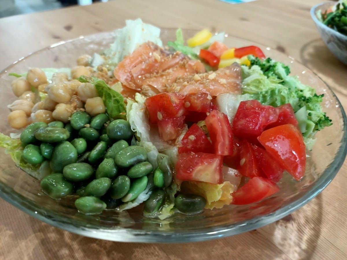 零負擔 poke 沙拉專賣店-隨喜好自由搭配