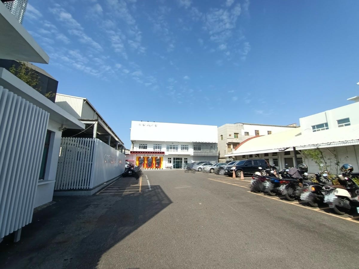 跟著哈媽去溜達-小小彩妝師25200202