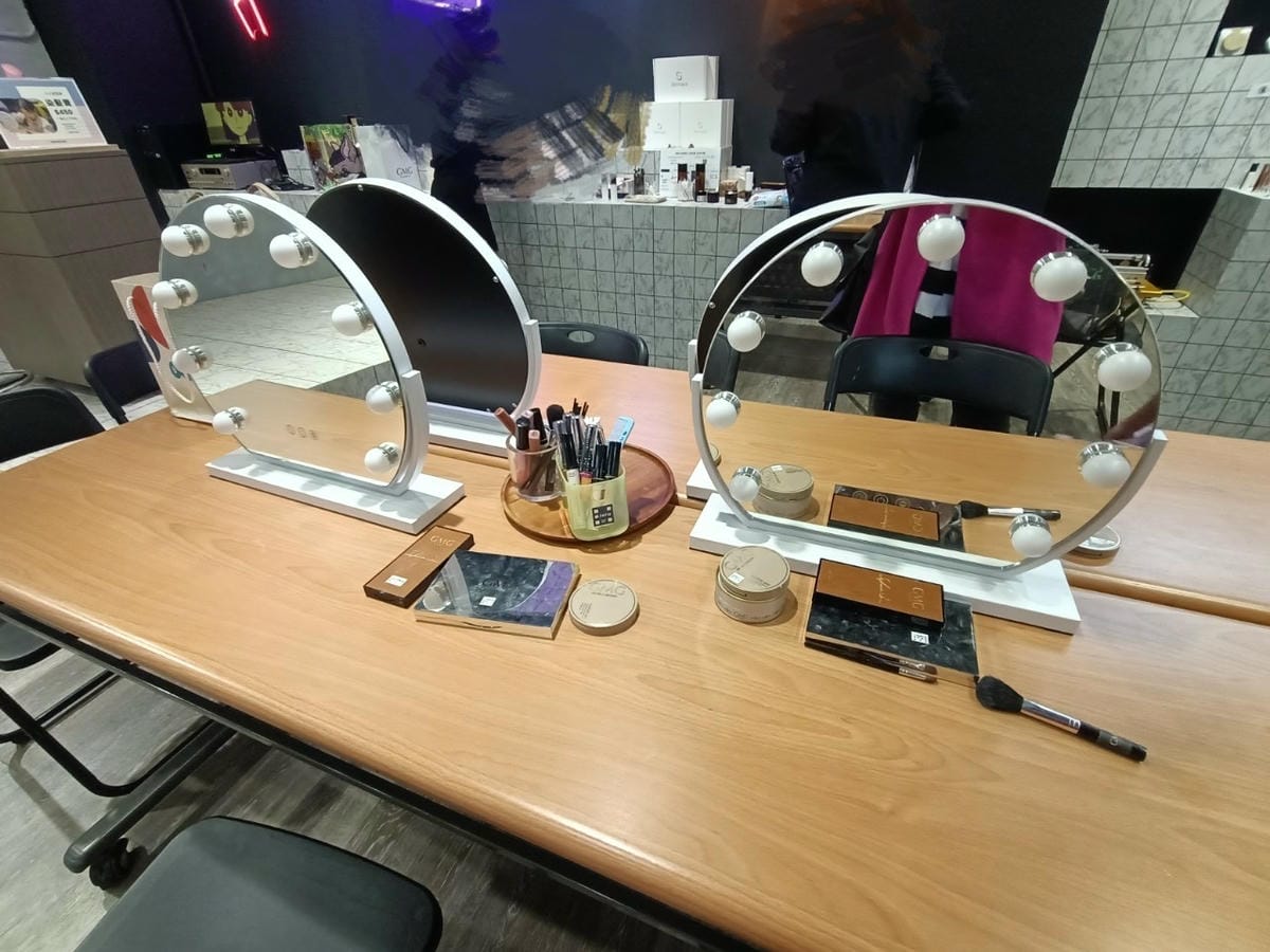 跟著哈媽去溜達-小小彩妝師25200202