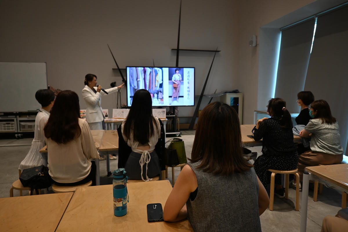 形象優化-一日穿搭課程&美術館當小幫手&二手交換衣趴2052