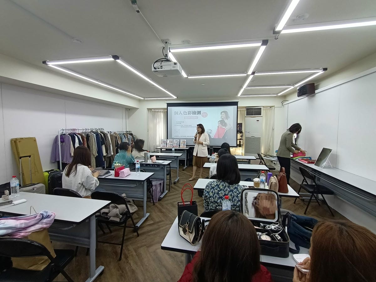 形象優化-一日穿搭課程&美術館當小幫手&二手交換衣趴2052