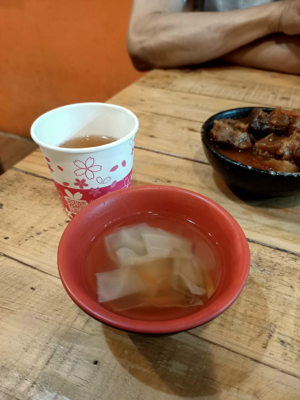 肉丼2300202 肉丼2300202