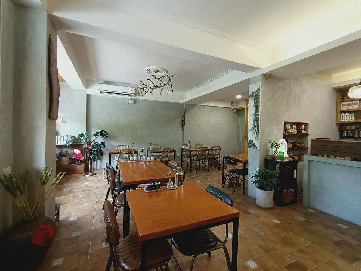 豐伍玖52122212 豐伍玖52122212