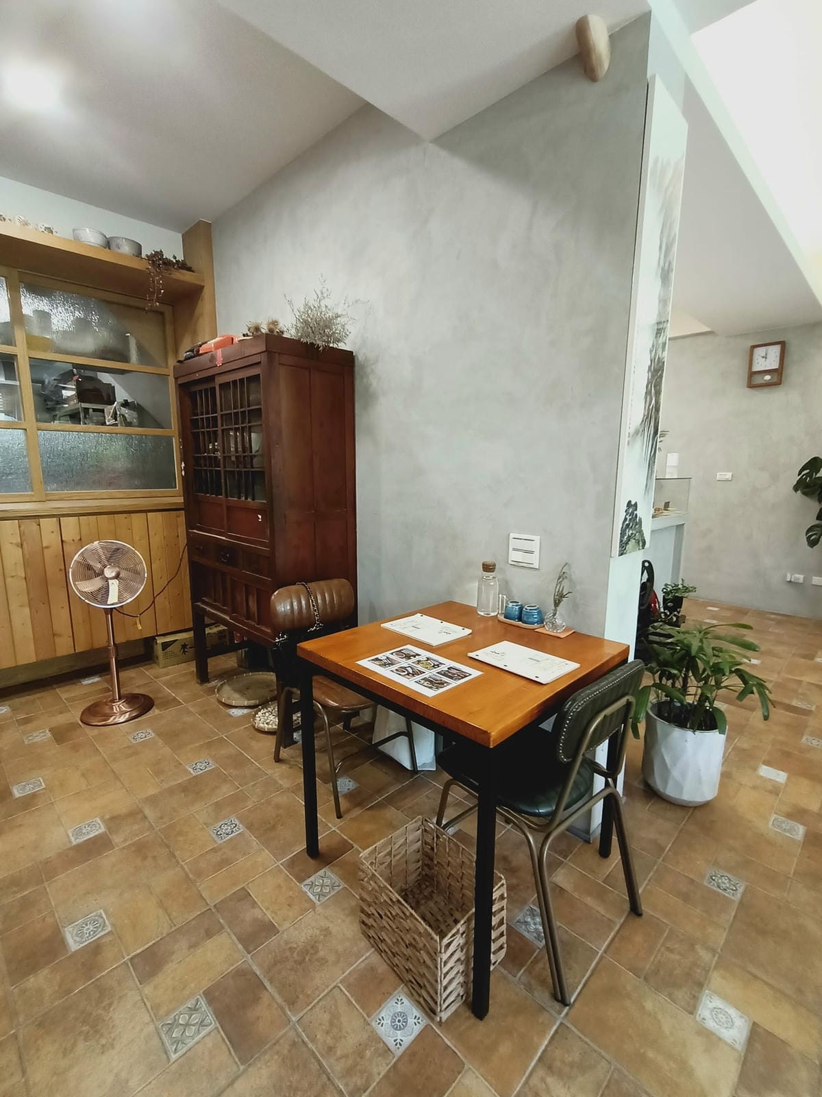 豐伍玖52122212 豐伍玖52122212