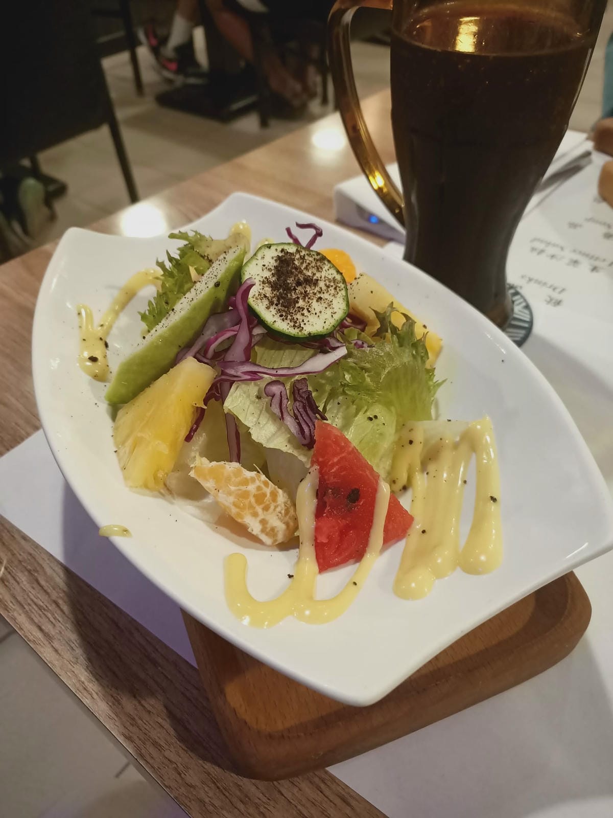 丹妮牛排-豐盛水果生菜沙拉,主餐堅持食材原味,每個細節都倍感