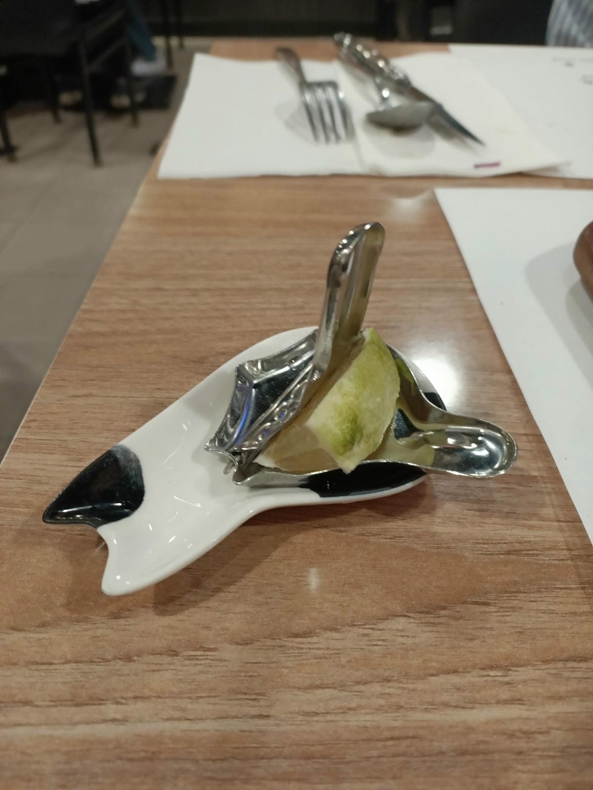 丹妮牛排-豐盛水果生菜沙拉,主餐堅持食材原味,每個細節都倍感