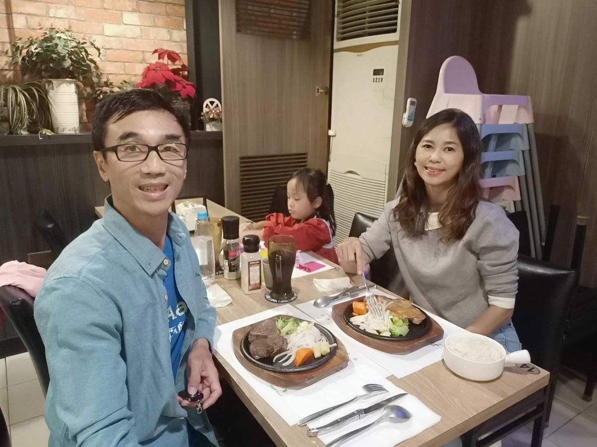 丹妮牛排-豐盛水果生菜沙拉,主餐堅持食材原味,每個細節都倍感