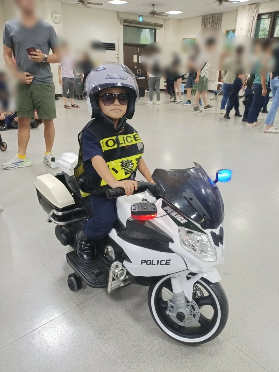 跟著哈媽去溜達-小小波力士 跟著哈媽去溜達-小小波力士