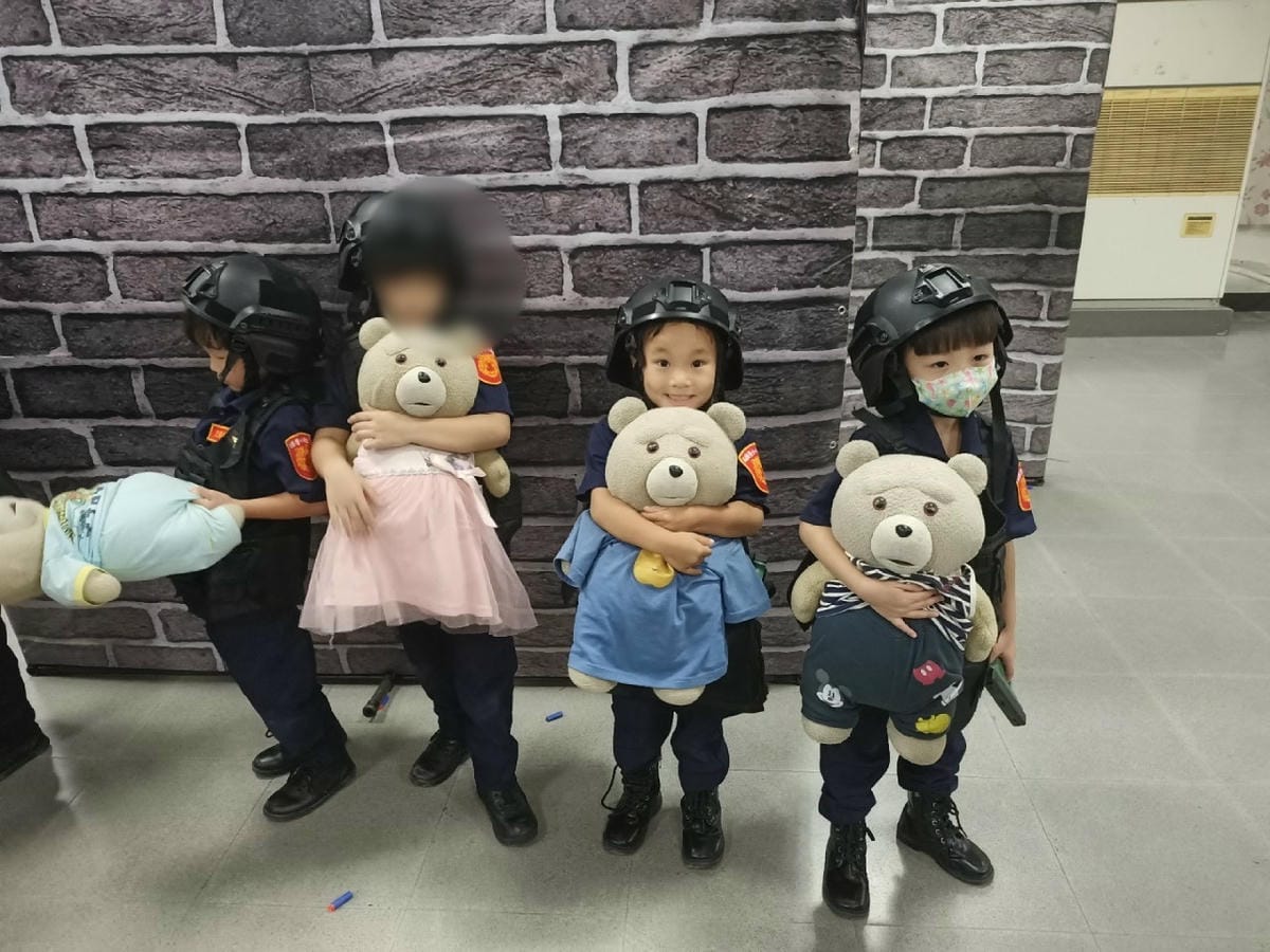 跟著哈媽去溜達-小小波力士 跟著哈媽去溜達-小小波力士