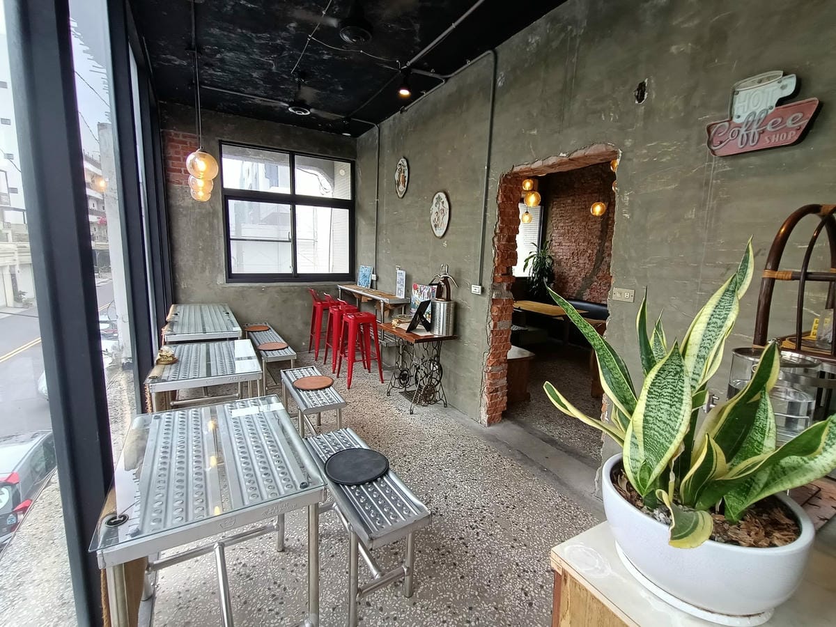 葵瑪咖啡-竉物友善