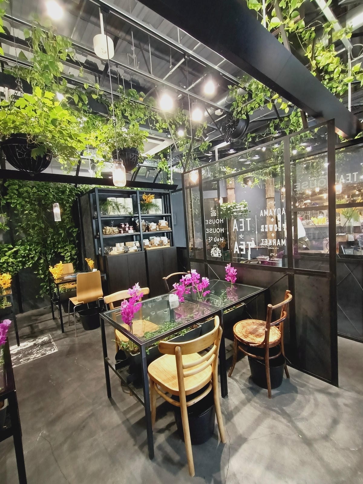 Aoyama Flower Market Green Hou