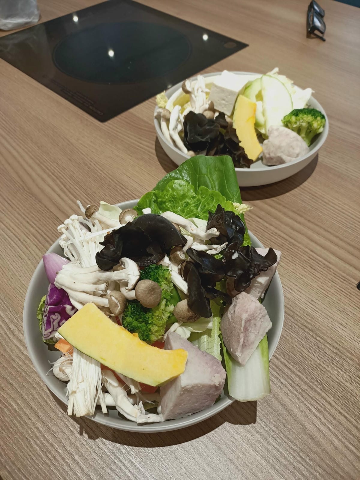 這一小鍋-服務好,還不錯吃,可惜限時90分有點趕!!!