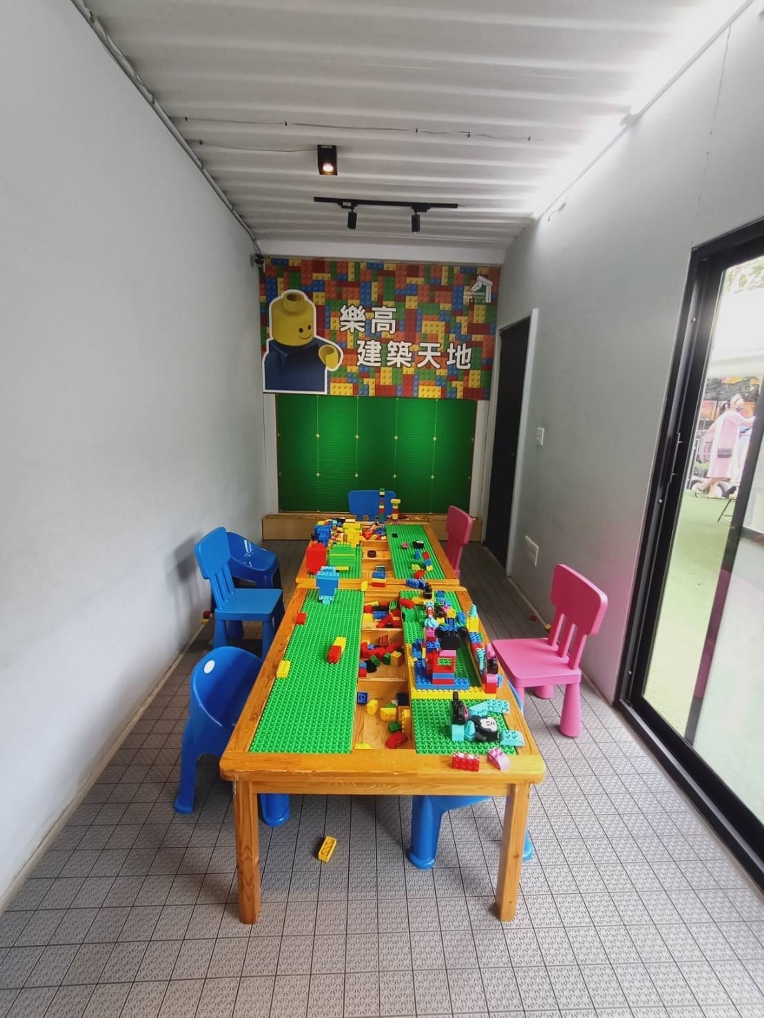 台南貨櫃公園-溜小孩好地方 台南貨櫃公園-溜小孩好地方