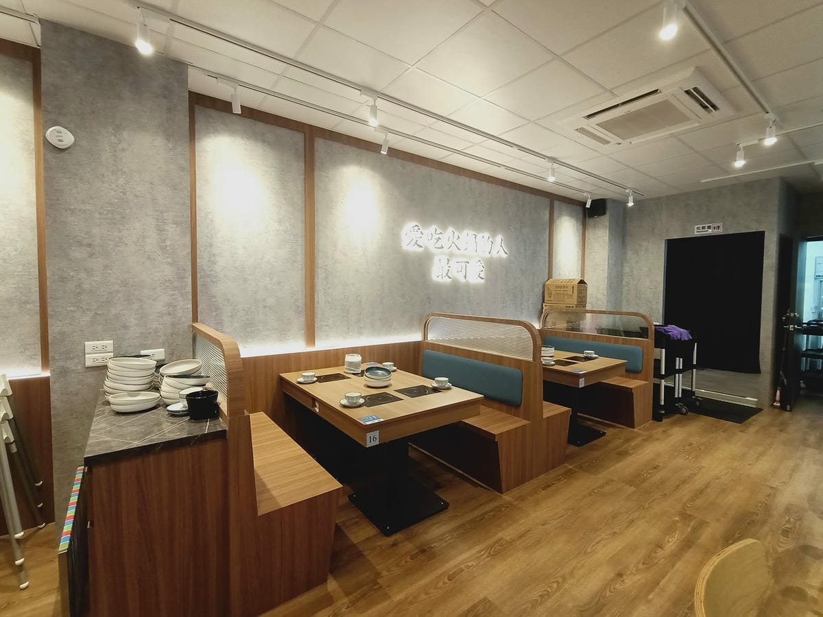 這一小鍋-服務好,還不錯吃,可惜限時90分有點趕!!!