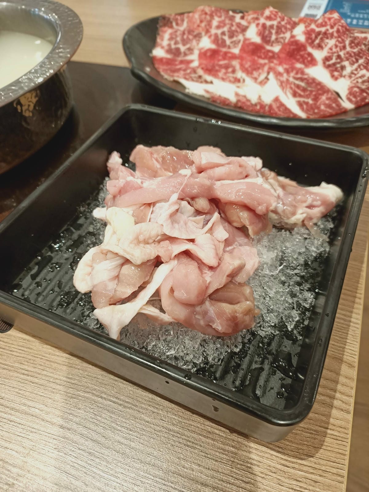 這一小鍋-服務好,還不錯吃,可惜限時90分有點趕!!!