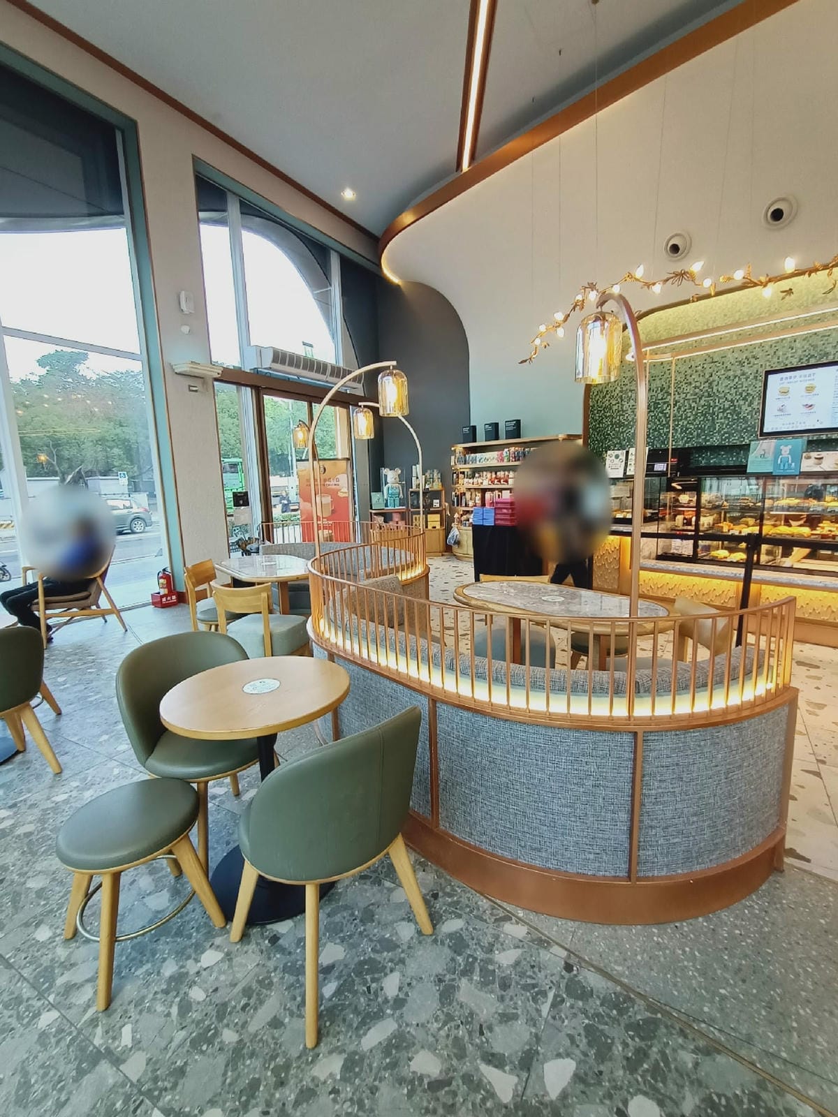 東橋星巴克-超美好拍,變成我們一家子約會好場所