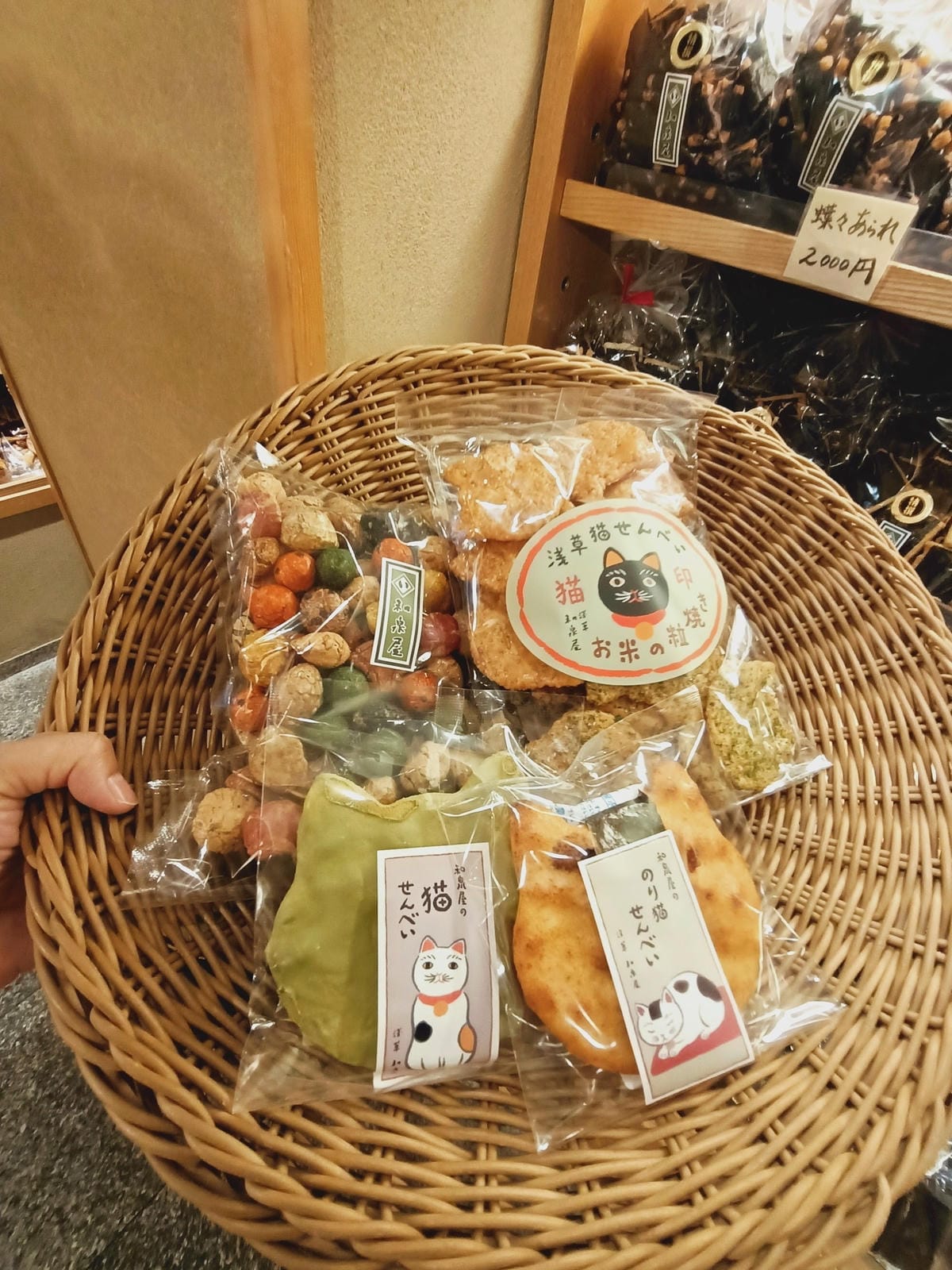 淺草雷門半日遊-即便是雨天也很好逛!!!