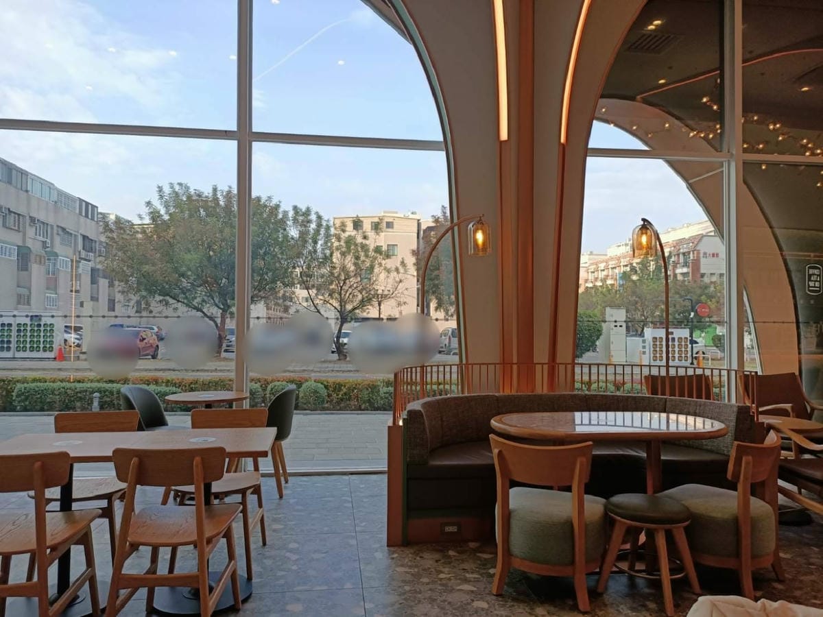 東橋星巴克-超美好拍,變成我們一家子約會好場所